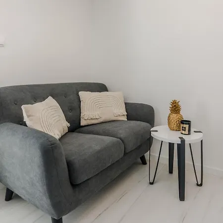 Redibo Apartment *