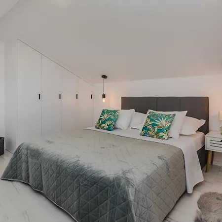Redibo Apartment