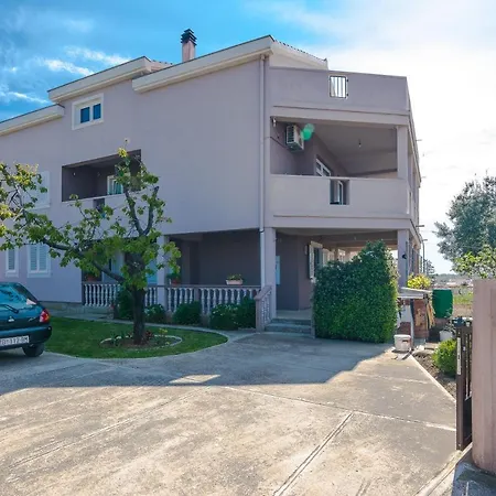 Redibo Апартаменты Привлака